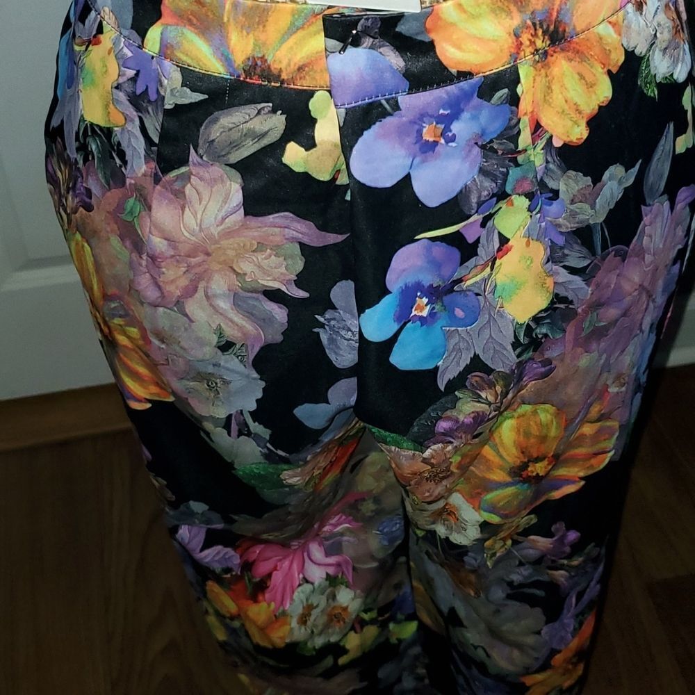 2pc Pant set  - Picture 7 of 9